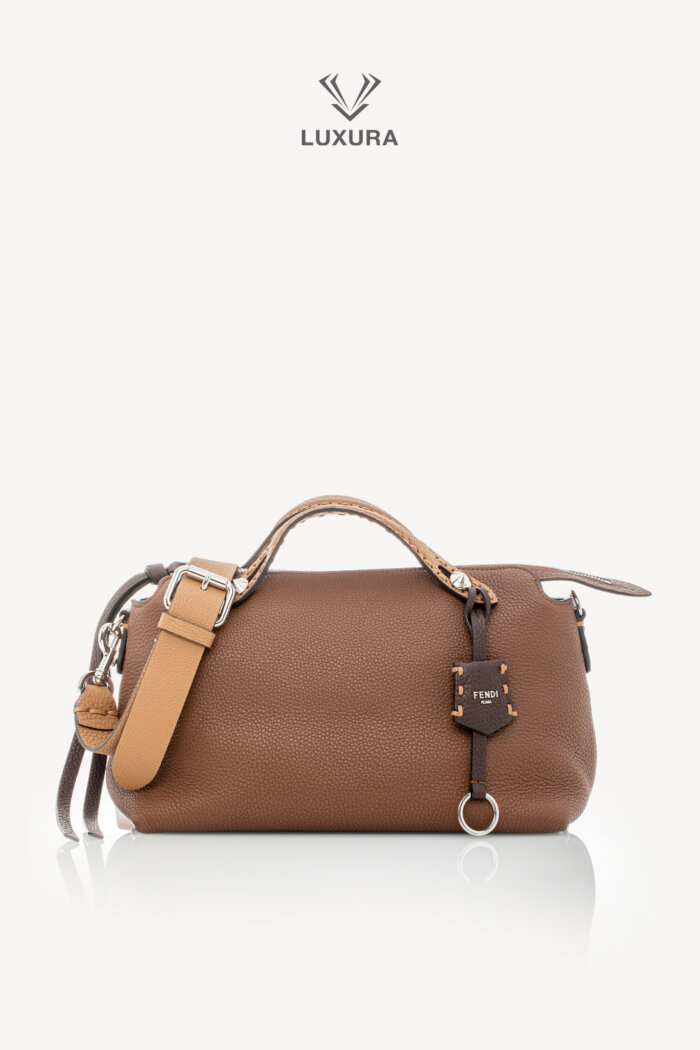 <span style="font-size: 10px;letter-spacing: .15em">BEST DEAL</span><br>            <strong>FENDI</strong><br>            <div style="margin-top:10px;font-size:16px">Cuoio Romano Selleria By The Way Boston Bag Brown</div><br>
