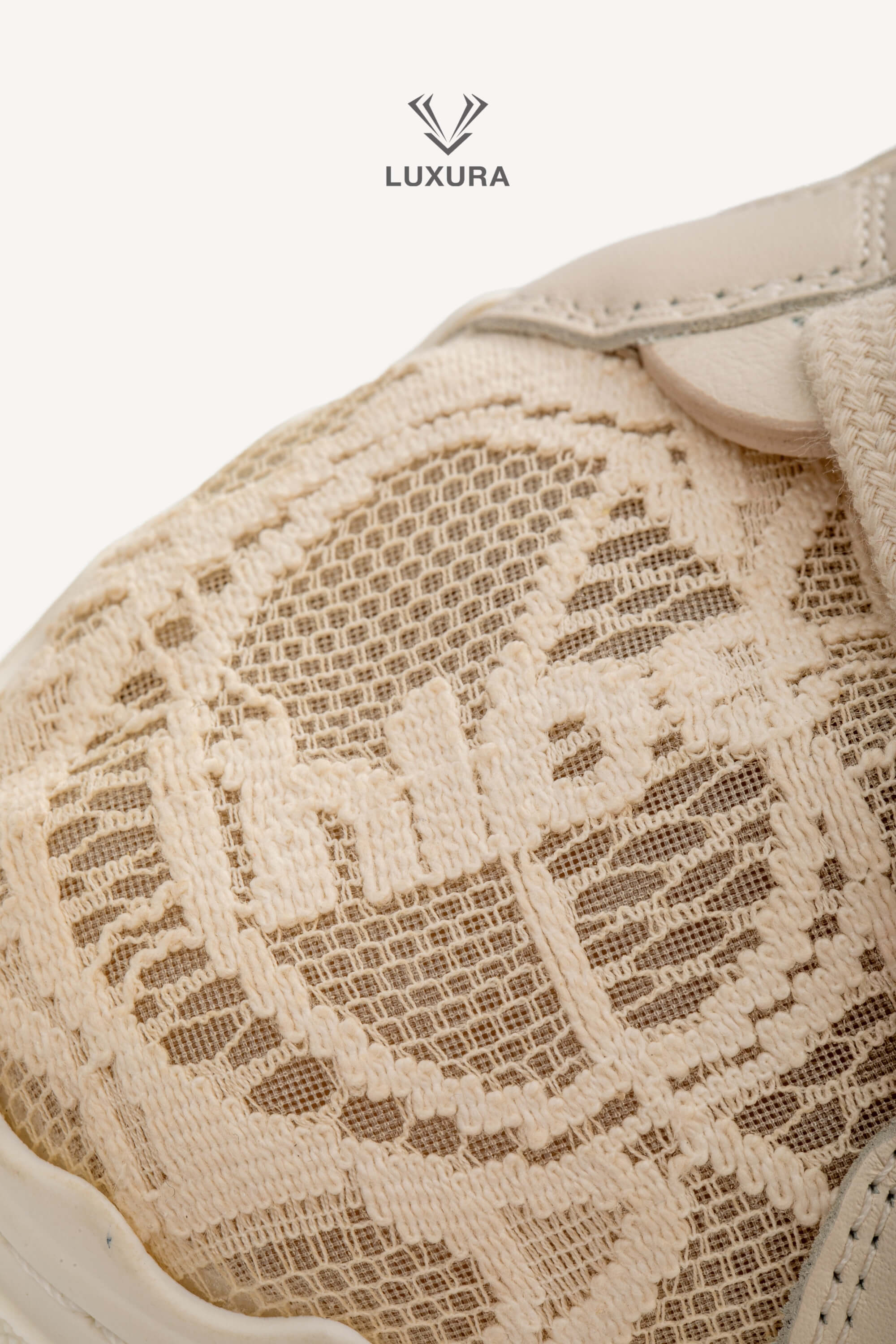 <span style="font-size: 10px;letter-spacing: .15em">IN TRENDING</span><br> <strong>CHLOE</strong><br> <div style="margin-top:10px;font-size:16px">Lauren Lace Sneakers in Beige 38</div><br> - Image 15