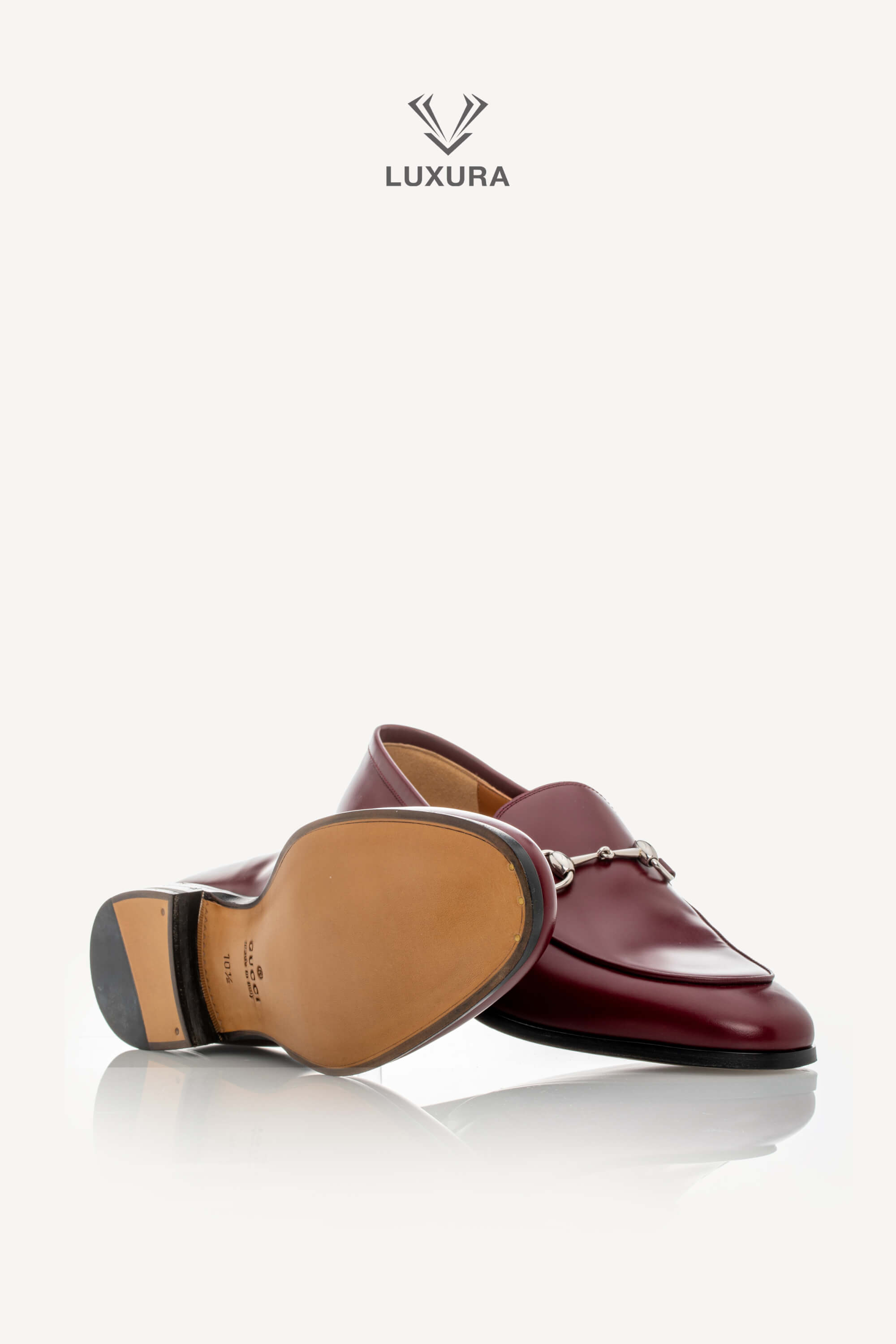 <span style="font-size: 10px;letter-spacing: .15em">BEST DEAL</span><br>            <strong>GUCCI</strong><br>            <div style="margin-top:10px;font-size:16px">Jordaan Horsebit Leather Loafers Red 44.5</div><br> - Image 23