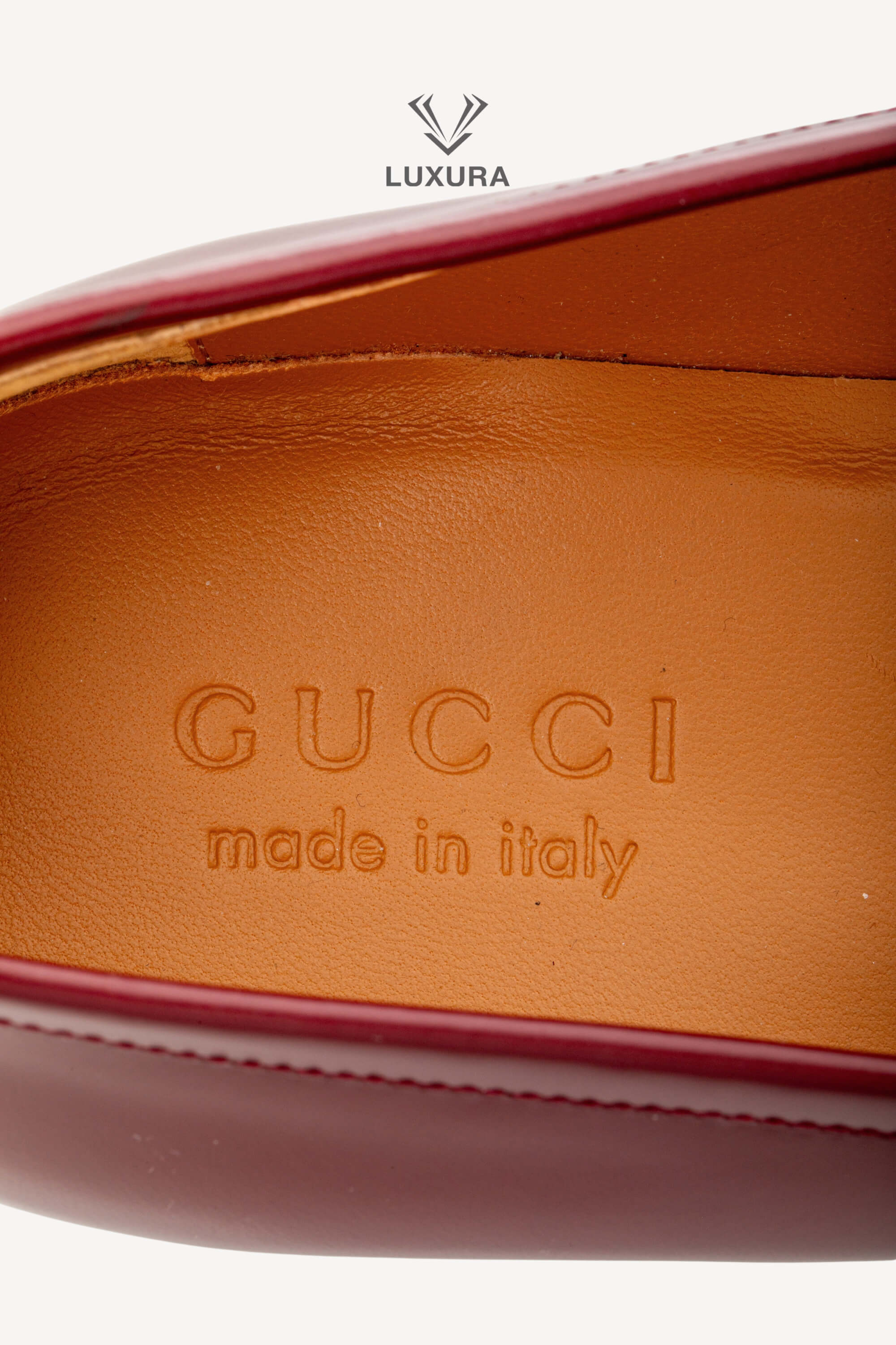 <span style="font-size: 10px;letter-spacing: .15em">BEST DEAL</span><br>            <strong>GUCCI</strong><br>            <div style="margin-top:10px;font-size:16px">Jordaan Horsebit Leather Loafers Red 44.5</div><br> - Image 15