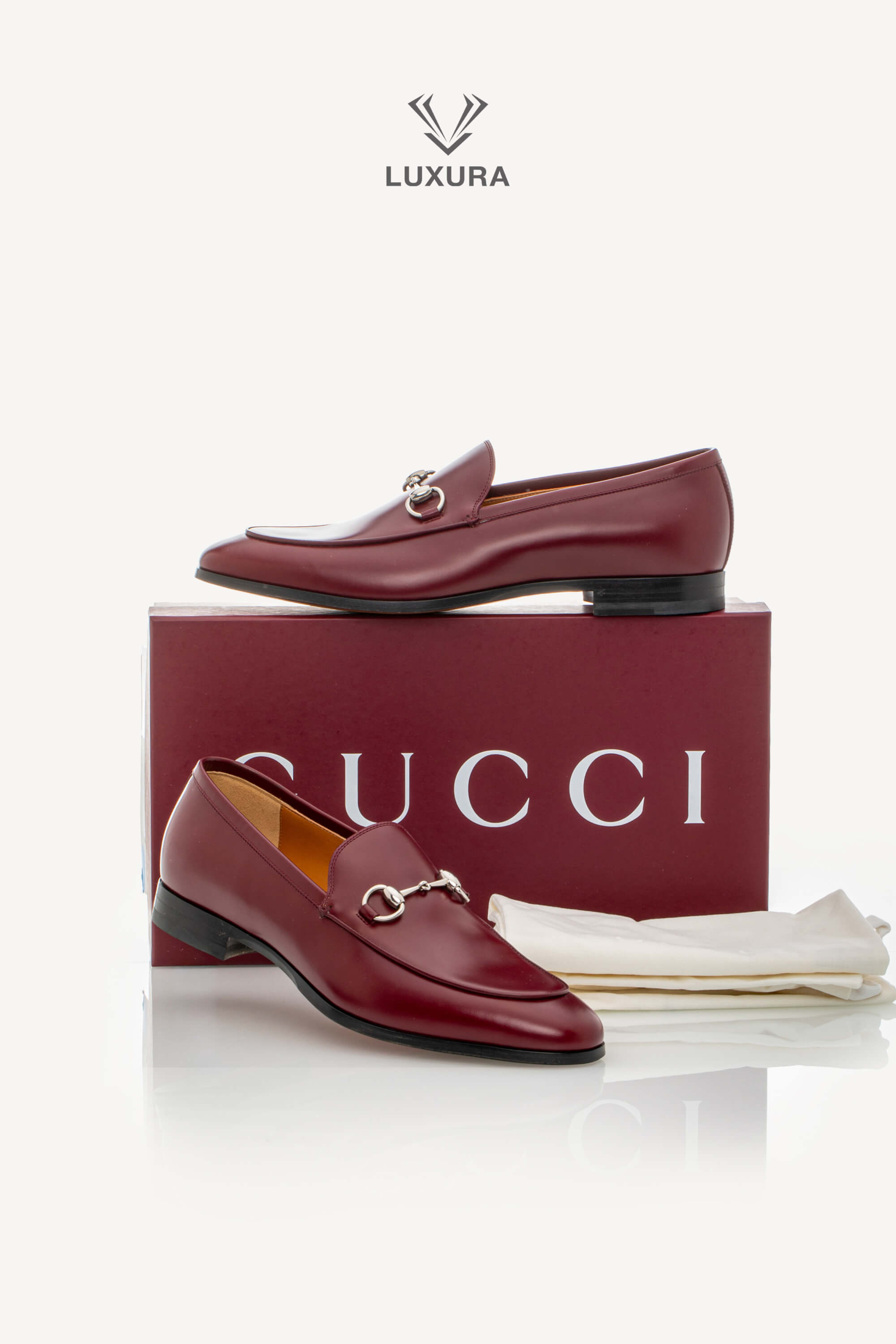 <span style="font-size: 10px;letter-spacing: .15em">BEST DEAL</span><br>            <strong>GUCCI</strong><br>            <div style="margin-top:10px;font-size:16px">Jordaan Horsebit Leather Loafers Red 44.5</div><br> - Image 2